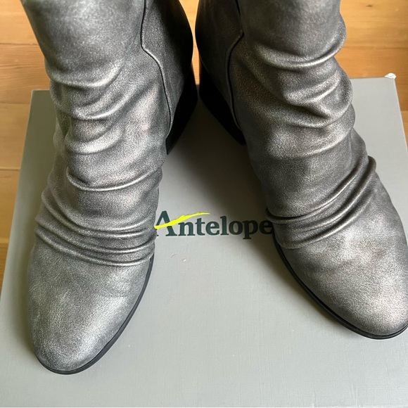 Sundance Antelope Metallic Booties - Picture 3 of 8